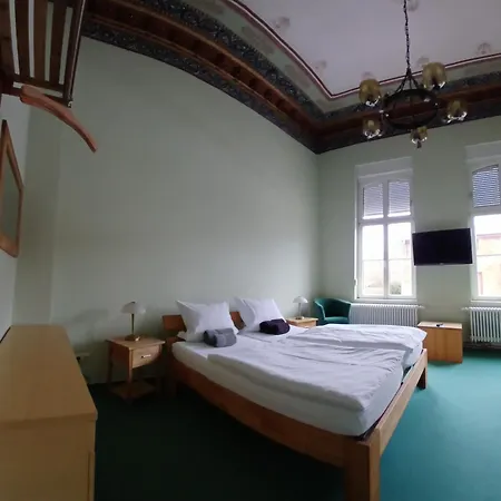 Zum Engel Konukevi 3*