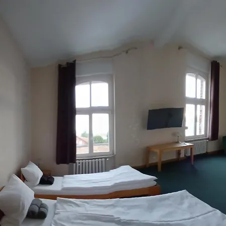 Zum Engel Konukevi Magdeburg